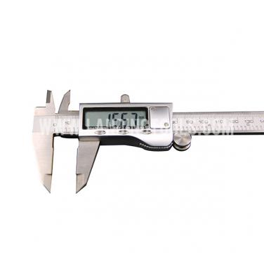 Electronic Caliper 6" / 150mm With Metal Housing  572101
