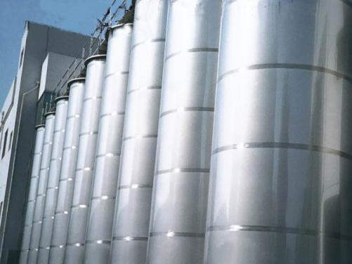 Large Outdoor Storage Tank Series
