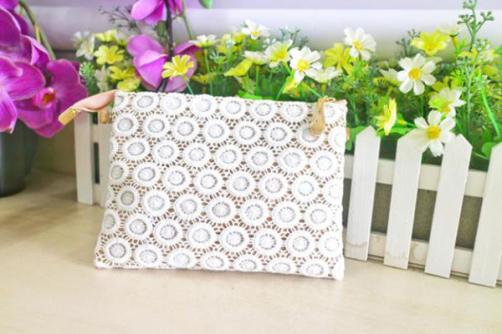 Mini Shoulder Lace Envelope Pack