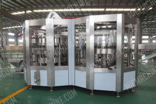 Carbonated Drink Filling Capping Machine A