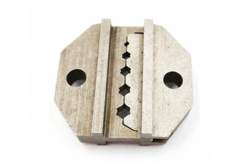 Airlines of Turned contact plugs 156 Dies