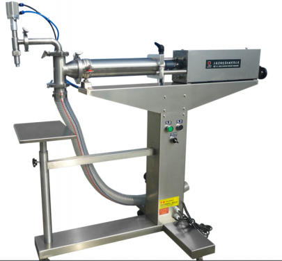 Semi Automatic Liquid Filling Machine