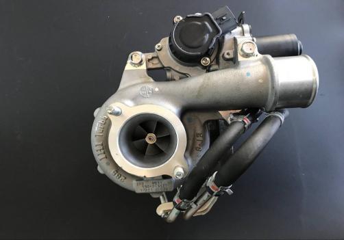 VB31Turbocharger 17201 0L070 17201-0L070 For Toyota Hilux 2.5 D-4D Engine 2KDFTV 2KD