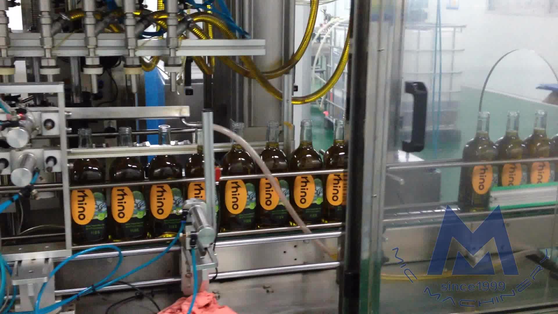 Olive oil filling machine (MIC-ZF8 linear piston oil filling machine)