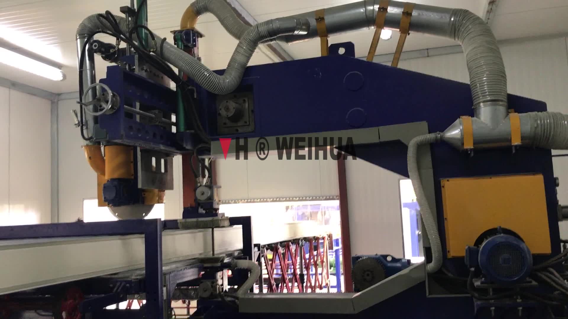 Automatic Tracking Band Saw