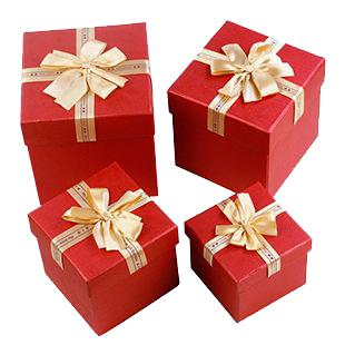 High Quality Doll Gift Packaging Box with Ribbons