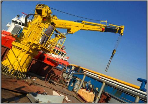 TELESCOPIC BOOM CRANE