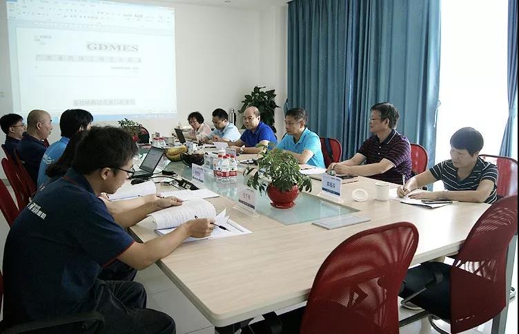 润邦重机组织起草“多功能移动式港口起重机”团体标准