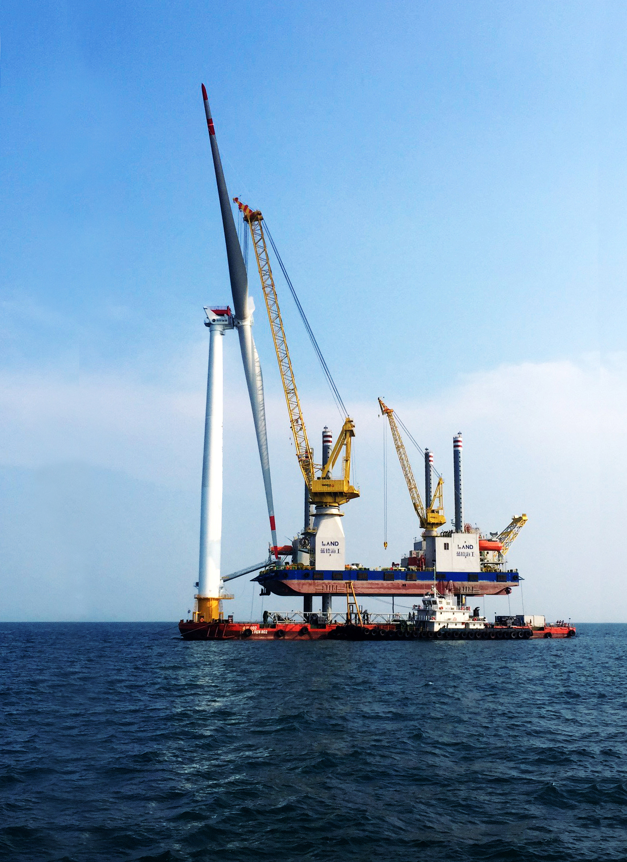 RHM Ha Ganado el Pedido de Grúa de Ingeniería Offshore de Giro Completo de 600 Toneladas